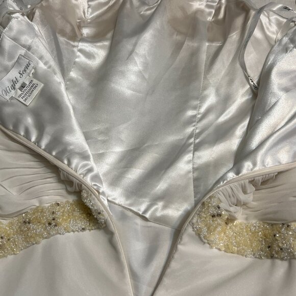 Night Scene Ivory Beaded Chiffon Formal Gown Size L – Floor-Length Evening Dress - Picture 4 of 10
